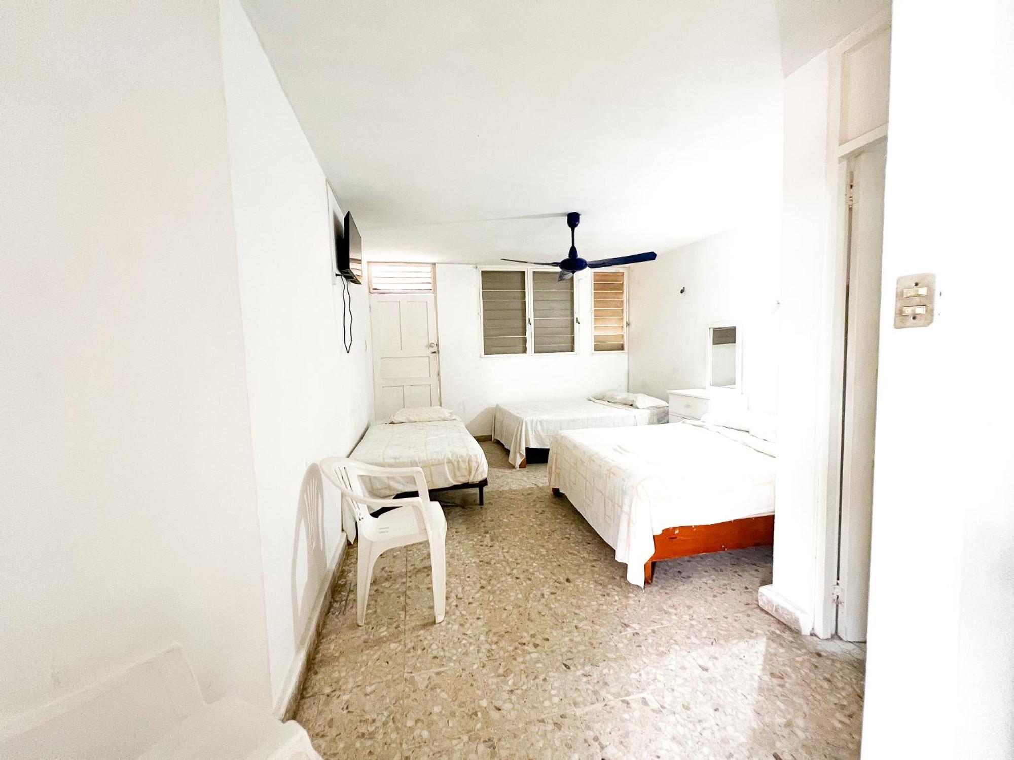 Hotel Casa De Huespedes Walton Acapulco Esterno foto