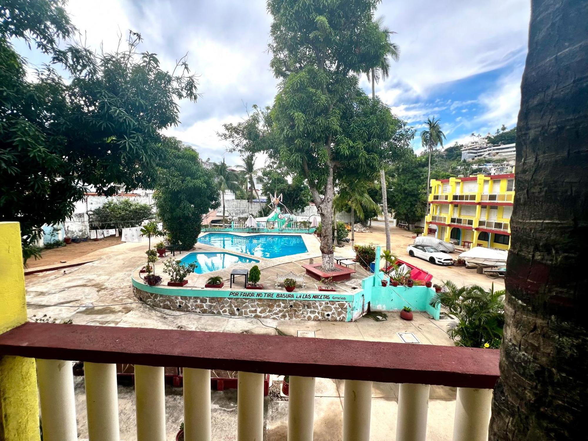 Hotel Casa De Huespedes Walton Acapulco Esterno foto
