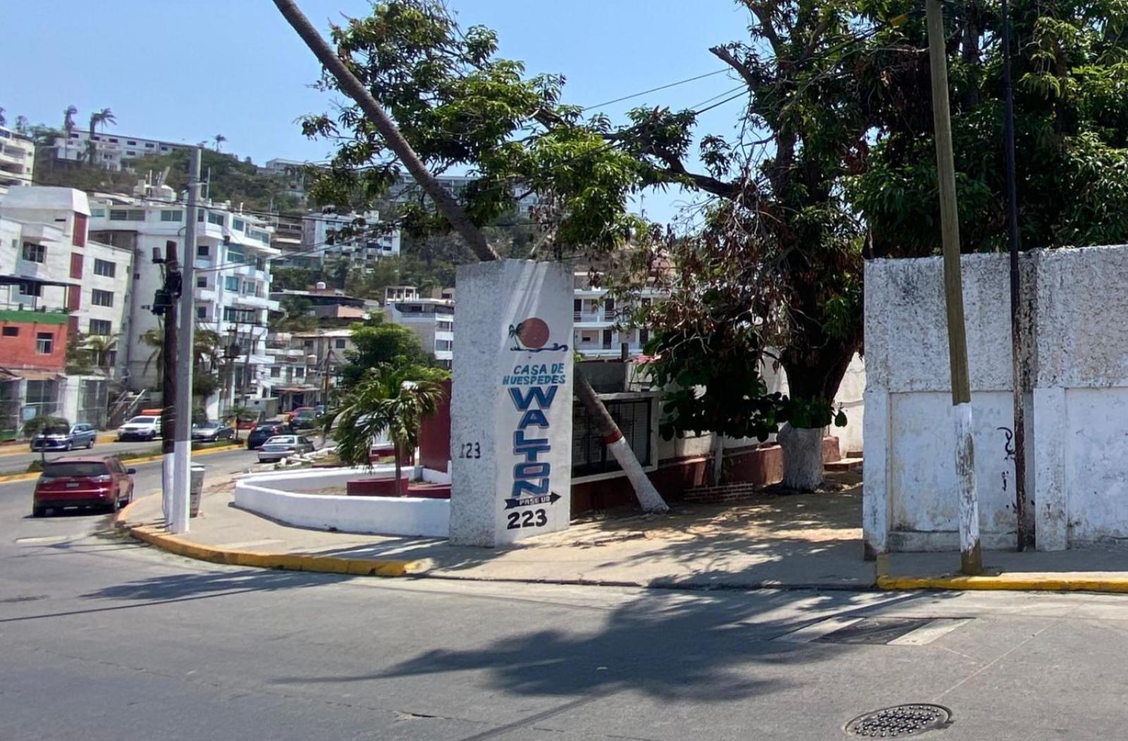 Hotel Casa De Huespedes Walton Acapulco Esterno foto