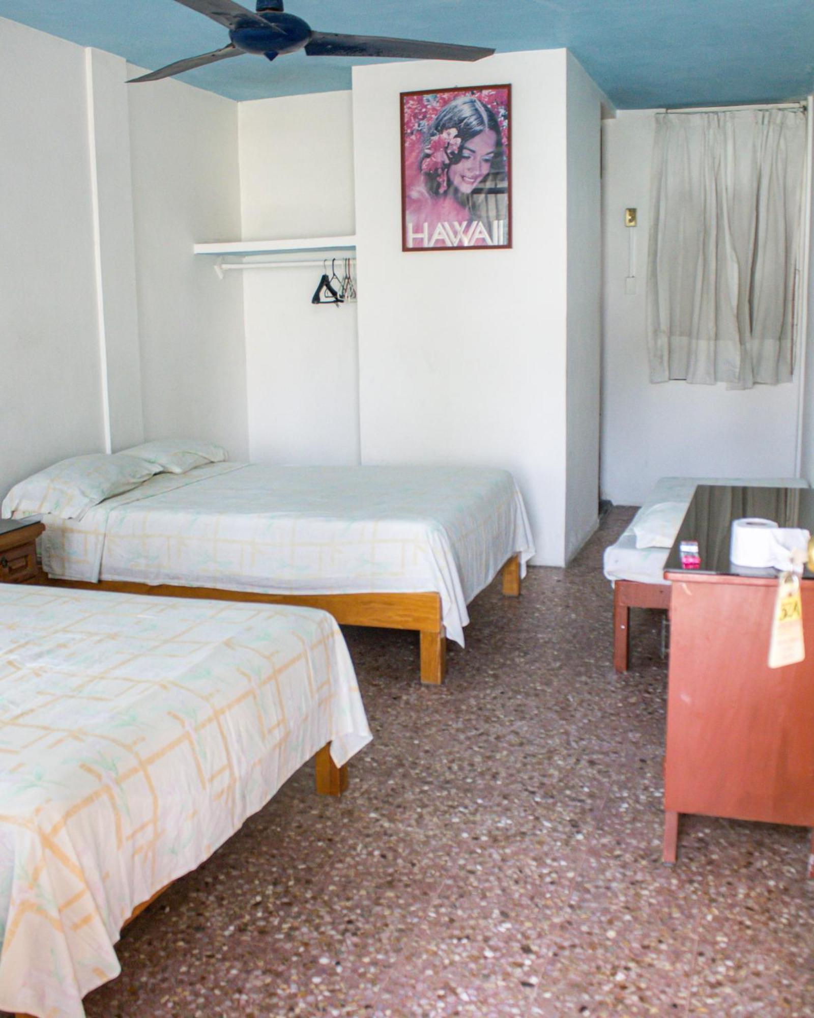 Hotel Casa De Huespedes Walton Acapulco Esterno foto